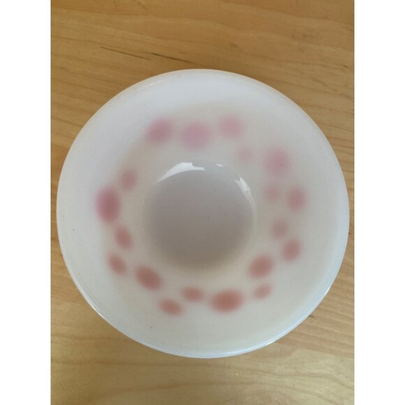 Fire-King Polka Dot Mixing Bowl 5” Red Dots Faded to Pink/Lilac HTF Small 5" Siz - Picture 7 of 9